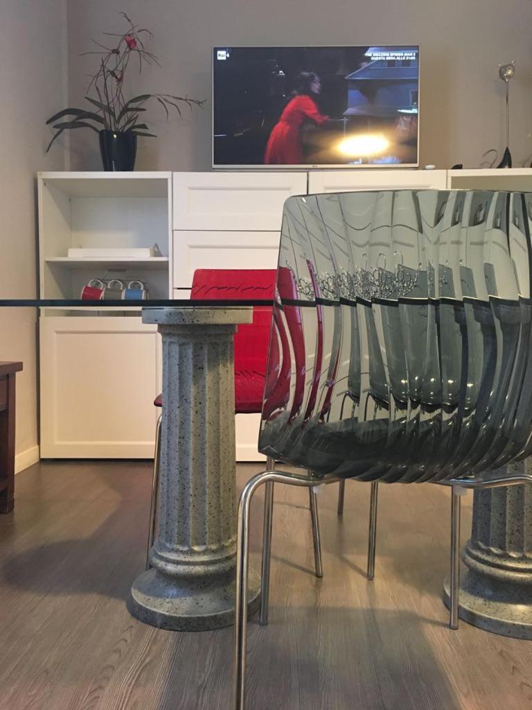 Appartement Kibilù - Via Thaon de Revel à Milan Extérieur photo
